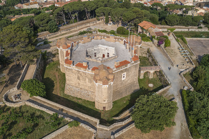 France, Var, Saint-Tropez, 16th century citadel which houses the maritime history museum (aerial view)