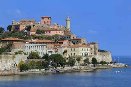 Italie, Toscane, Ile d’Elbe, le Fort Stella et le phare de Portoferraio