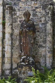 France, Finistere, Iroise Sea, Parc Naturel Regional d'Armorique (Armorica Regional Natural Park), Presqu'ile de Crozon, former abbey of Landevennec, Saint Guenole statue