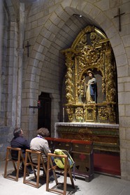 Spain, Basque Country, Navarra, Roncesvalles, stop on el Camino de Santiago (the Way of St. James), Royal Collegiate Church of Roncesvalles, Church of Santa María la Real, Santiago statue