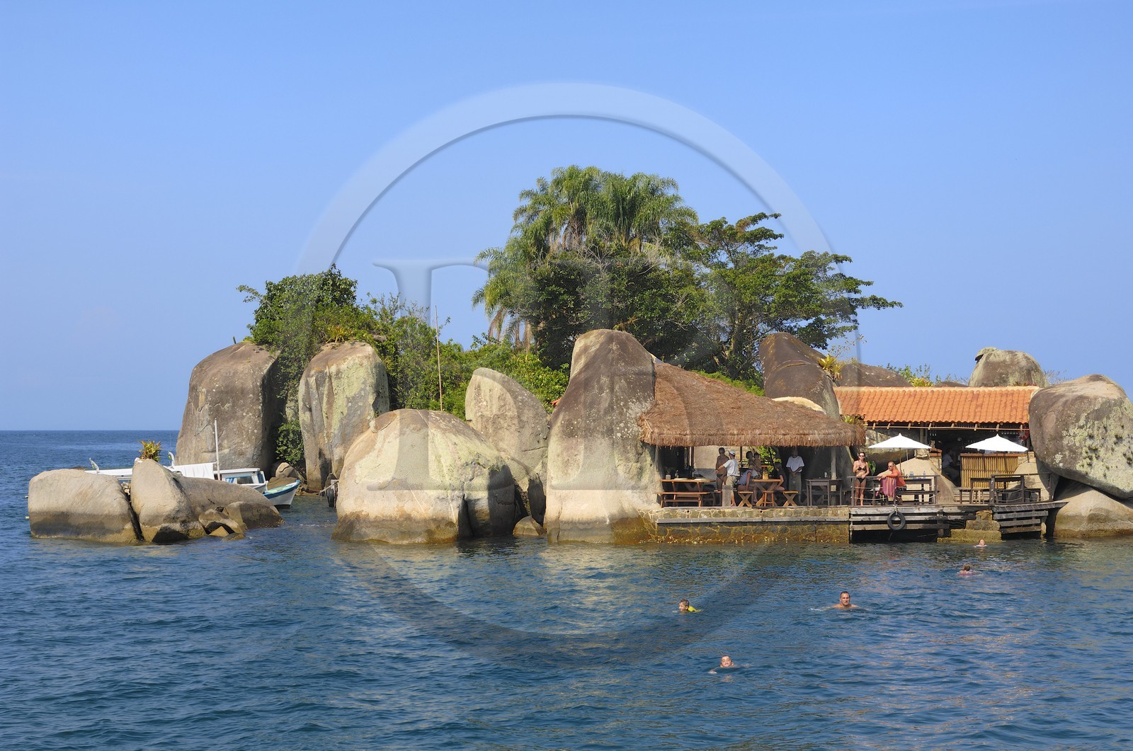 Brazil, Rio de Janeiro State, Paraty, Catimbau island, the family of Campers Maria Irene lives on the island and runs the small fish restaurant Eh-Laho