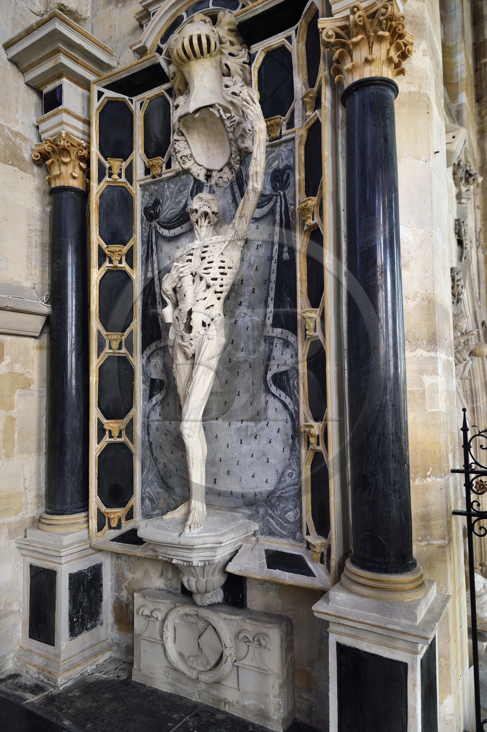 France, Meuse (55), Bar-le-Duc, le Squelette (aussi appelé Transi ou Décharné ou Ecorché) (XVIème siècle) du tombeau de René de Chalon par le sculpteur Ligier Richier dans l'église Saint-Etienne