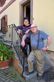 France, Bas-Rhin (67), Fessenheim-Le-Bas, Ferme Weckel, Hélène et Léon Weckel