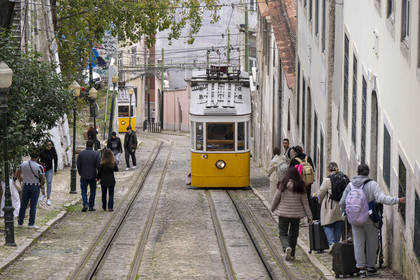 Portugal, Lisbonne, quartier du Bairro Alto, Elevador da Gloria, funiculaire