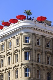 Canada, province de Québec, Montréal, quartier du Vieux-Montréal, le Vieux-Port, café terrasse de l'hotel de la place d'arme