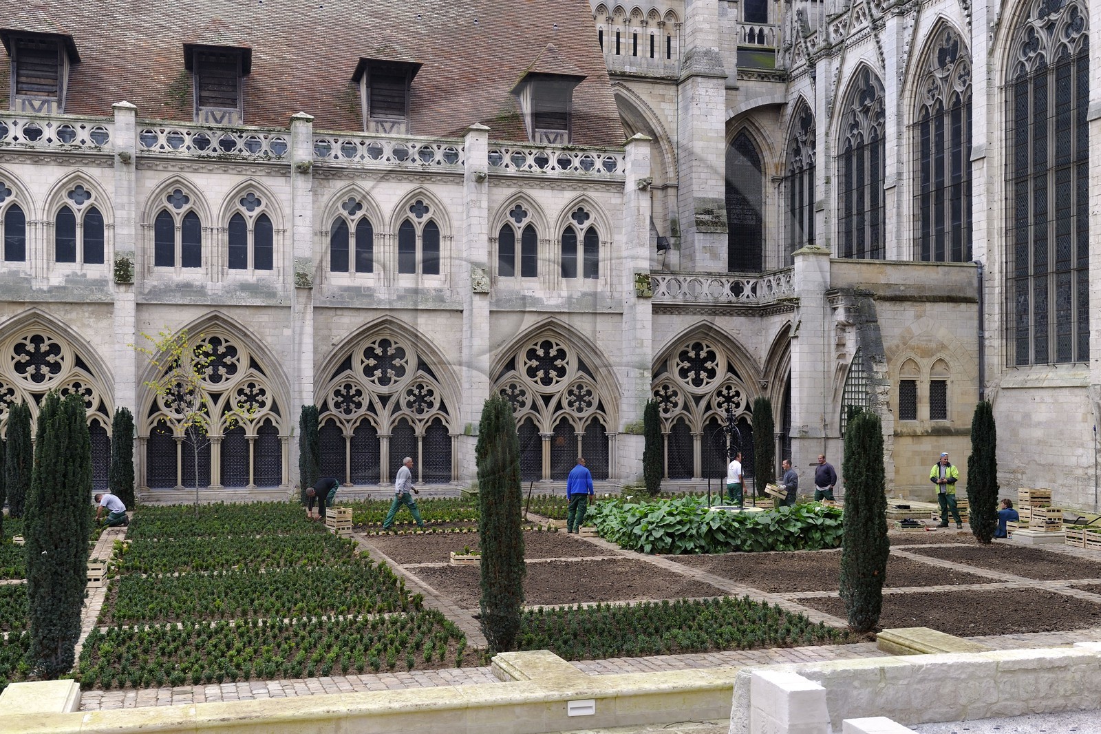 France, Seine-Maritime (76), Rouen, cathédrale Notre-Dame de Rouen, la cour d'Albane