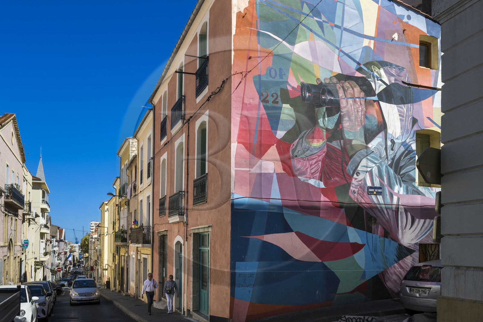 France, Hérault (34), Sète, le Quartier Haut, fresque murale qui fait parti du MACO - Musée à ciel ouvert, street art de Ratur et Sckaro dans la Grande Rue