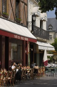 France, Indre et Loire (37), Tours, la rue du Commerce qui mene à la place Plumereau