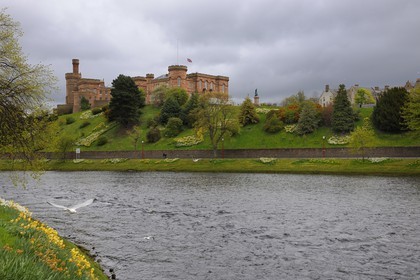 Royaume-Uni, Ecosse, région des Highlands, Inverness, le château sur la rivière Ness