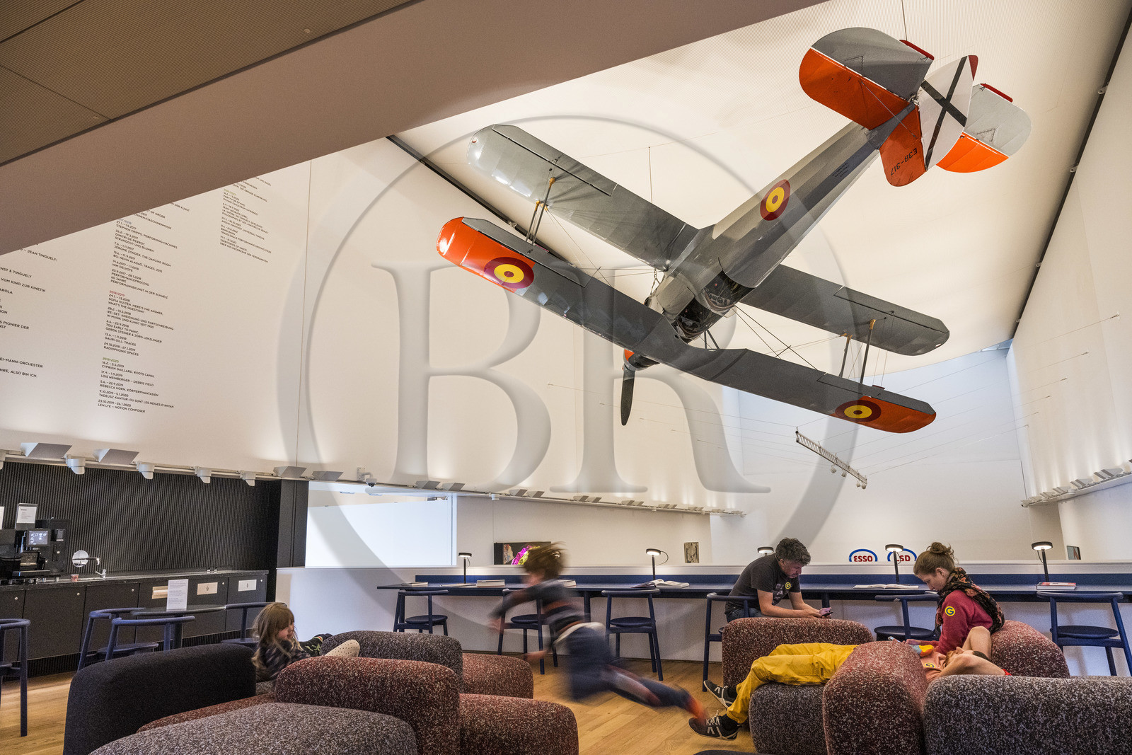 Suisse, Bâle, musée Tinguely, L'Avion Espagnol (type Bucker-Jungmann 1.131) de 1953 Donation Niki de Saint Phalle