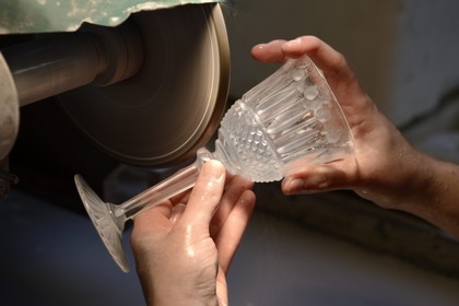 France, Moselle (57), Saint-Louis-les-Bitche, la Cristallerie Saint-Louis, ateliers de taille et de gravure