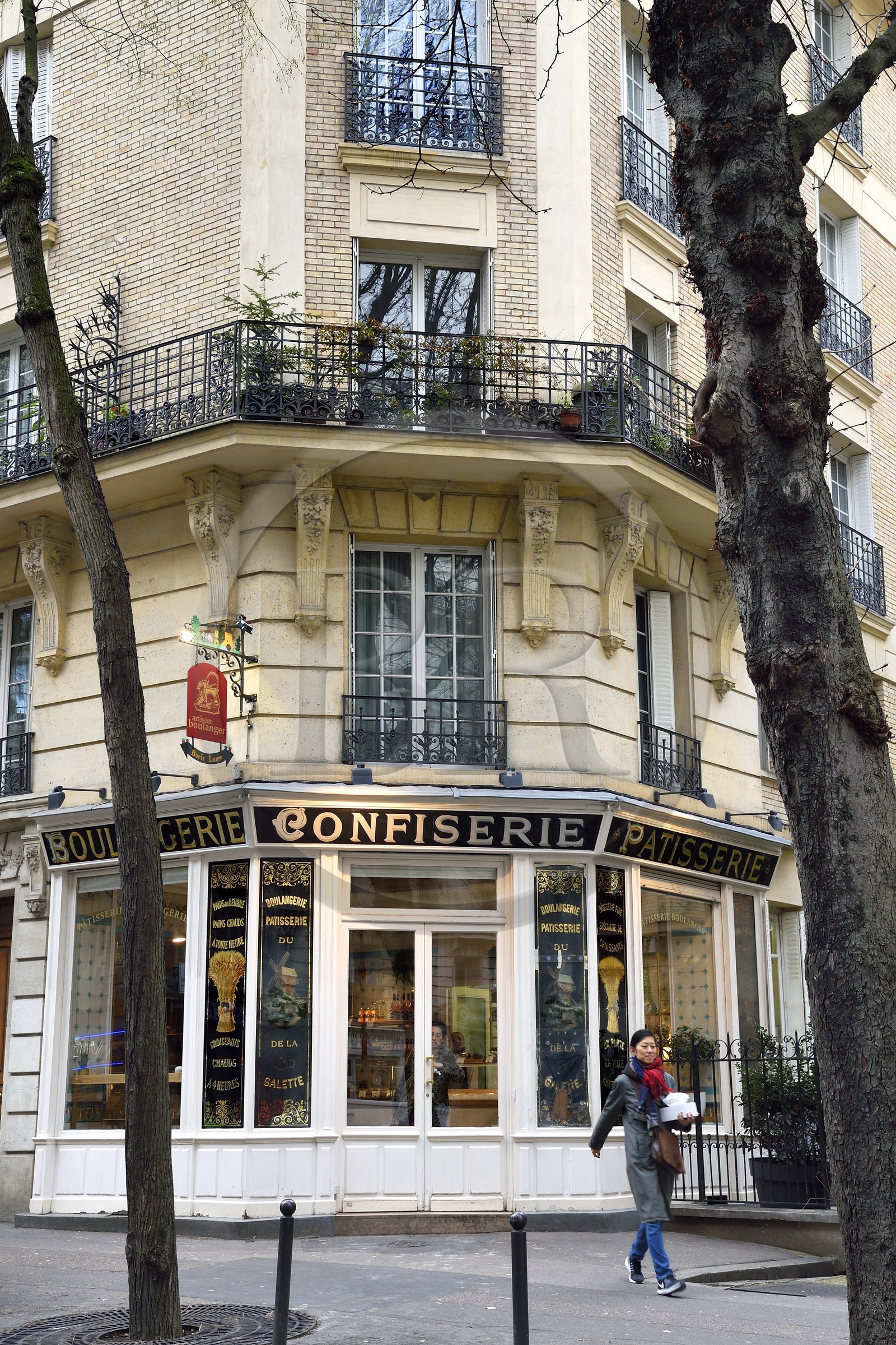 France, Paris, Pastry Bakery Boris Lume in rue Caulaincourt
