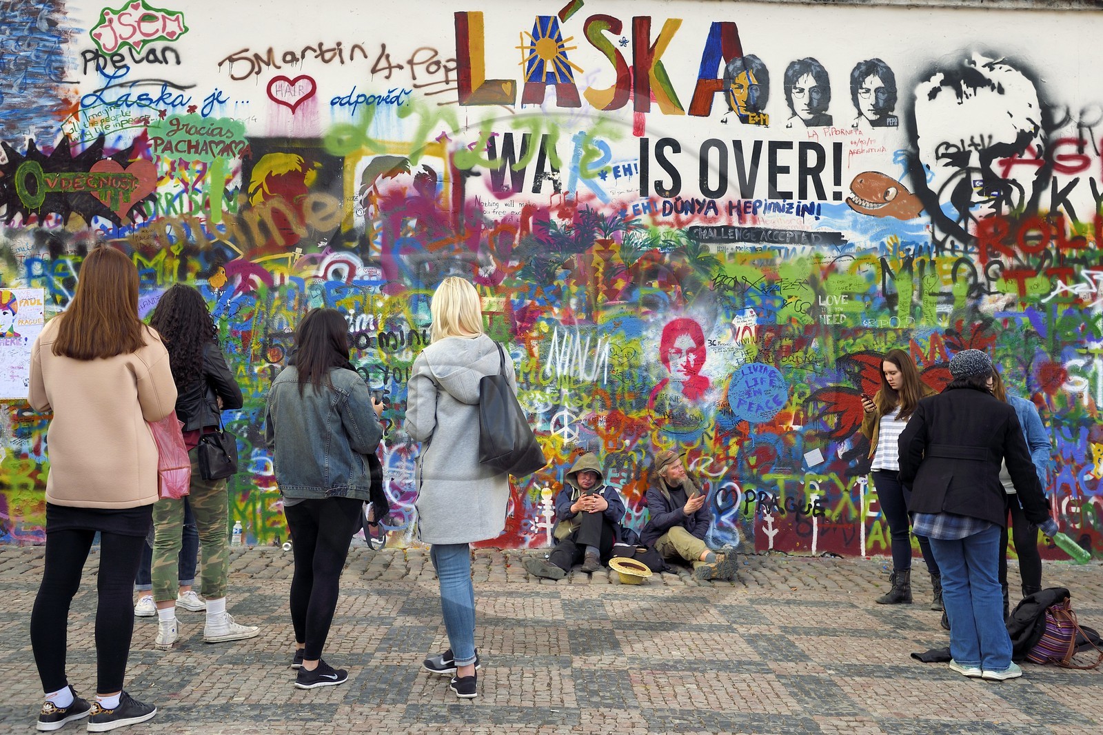 République Tchèque, Prague, centre historique classé Patrimoine Mondial de l'UNESCO, quartier Mala Strana, peinture murale en mémoire de John Lennon, Velkoprevorske Namesti