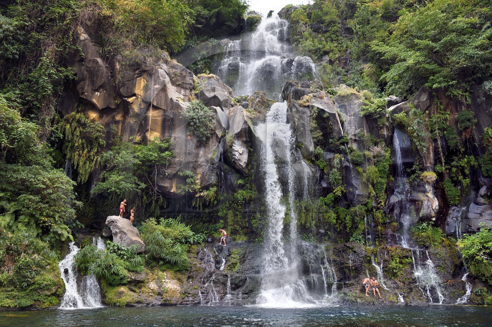 France, Ile de la Reunion, Saint-Paul, Saint-Gilles-les-Bains, cascade du bassin des Aigrettes
