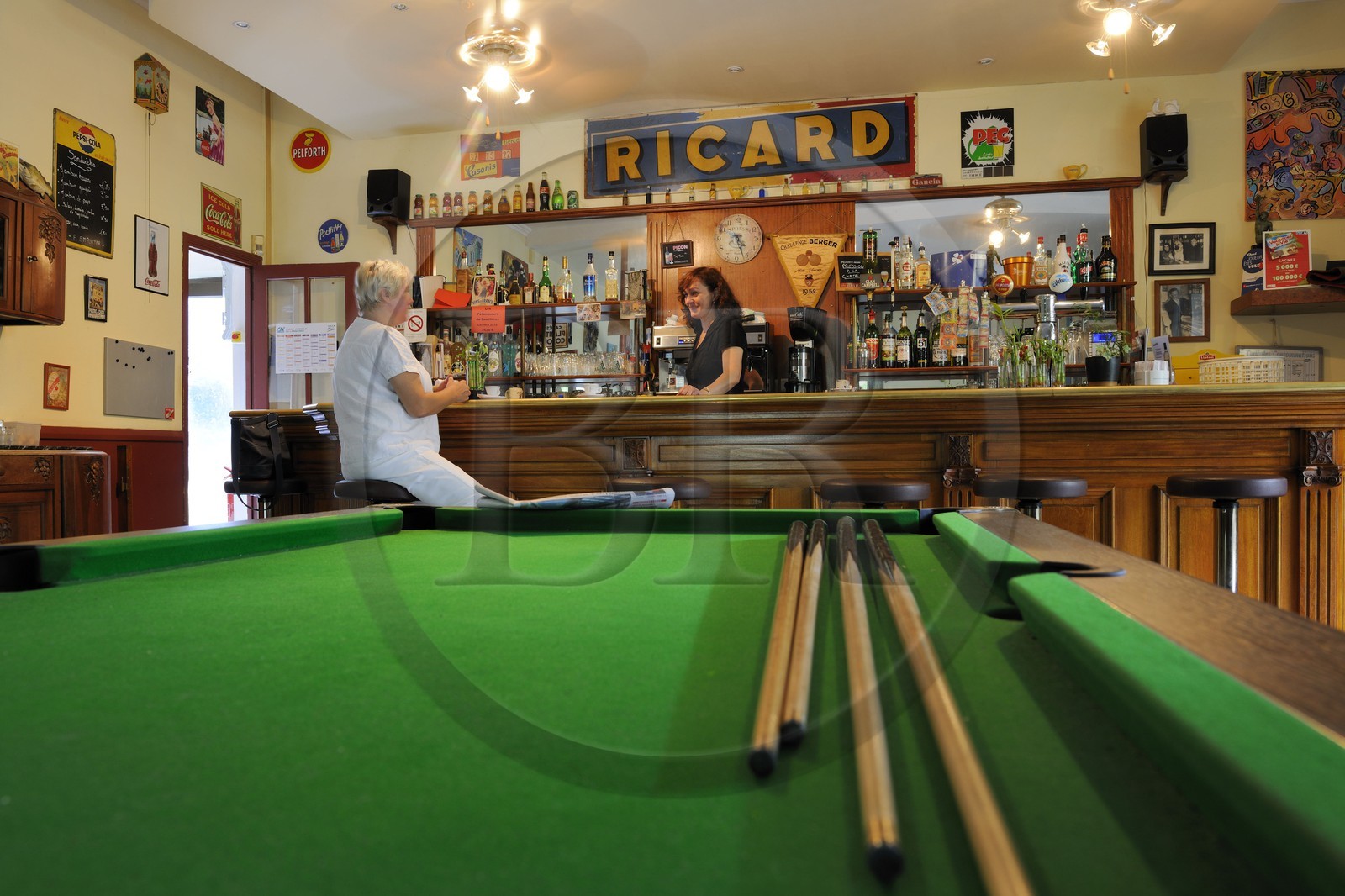 France, Hérault (34), Béziers, le café de Plaisance du Port Neuf au bord du Canal du Midi