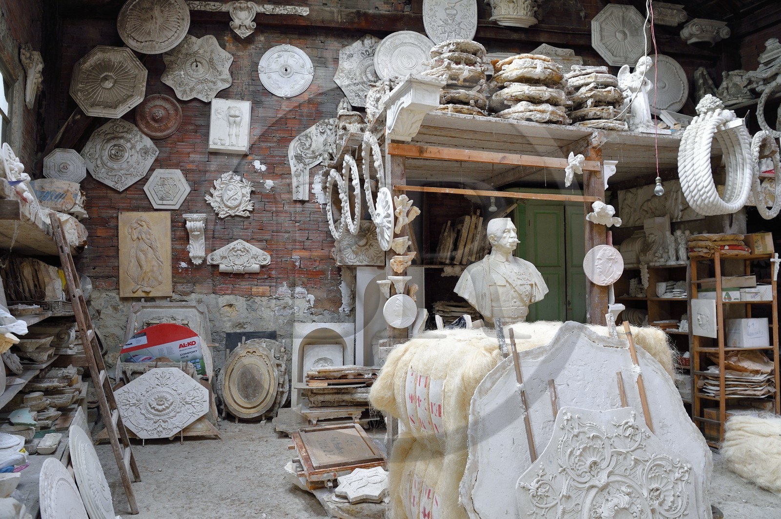 France, Var, Toulon, plastering company (ornamental staff) Turco staff,