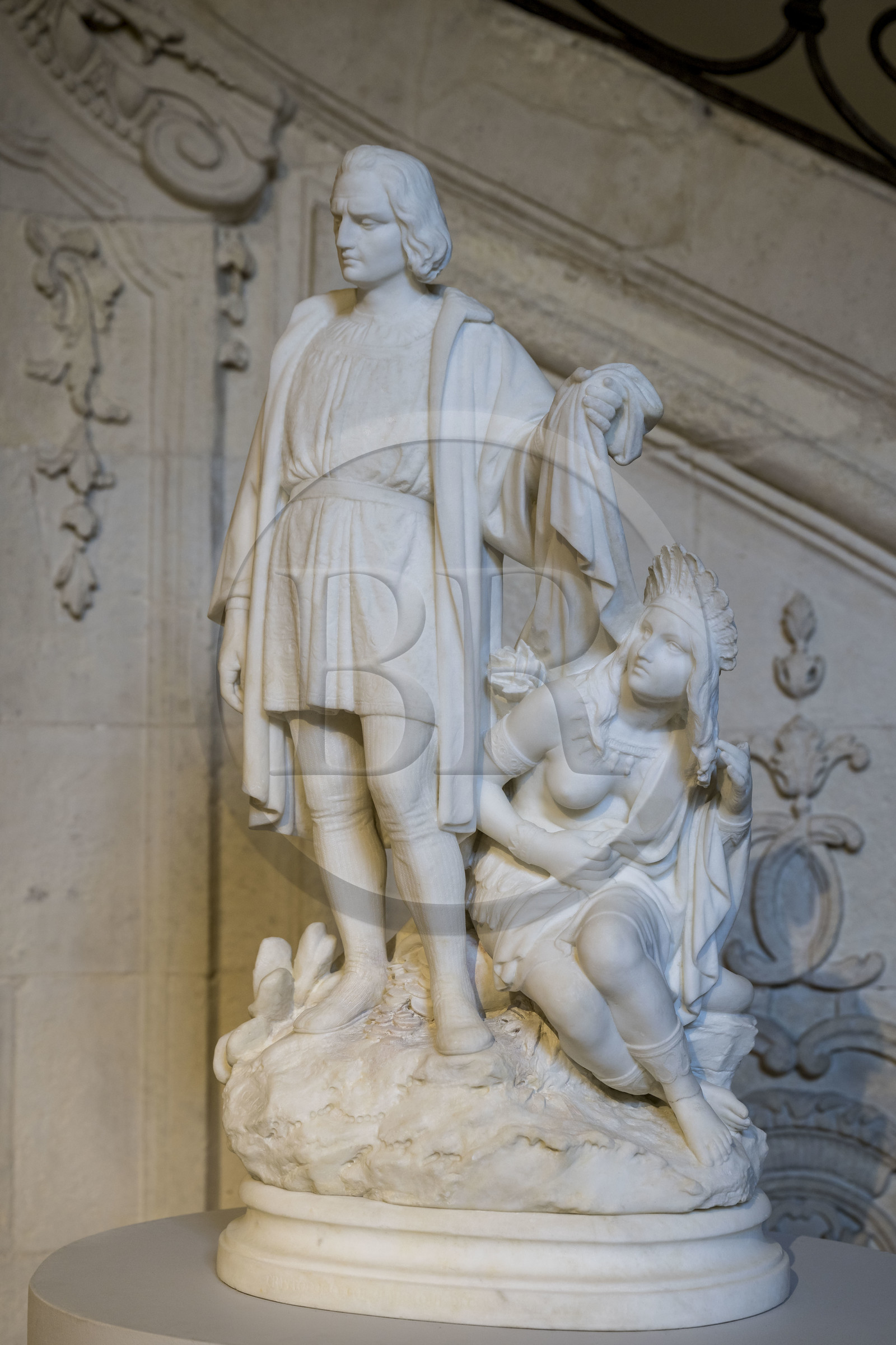 France, Charente-Maritime (17), La Rochelle, Musée du Nouveau-Monde dans l'Hotel Fleuriau, statue de Christophe Colomb, reproduction en marbre (78 cm) d’un projet plus monumental du florentin Aristodemo Costoli pour la ville de Gêne en 1845