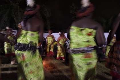 Gabon, Libreville, danses traditionnelles à l'occasion d'un mariage