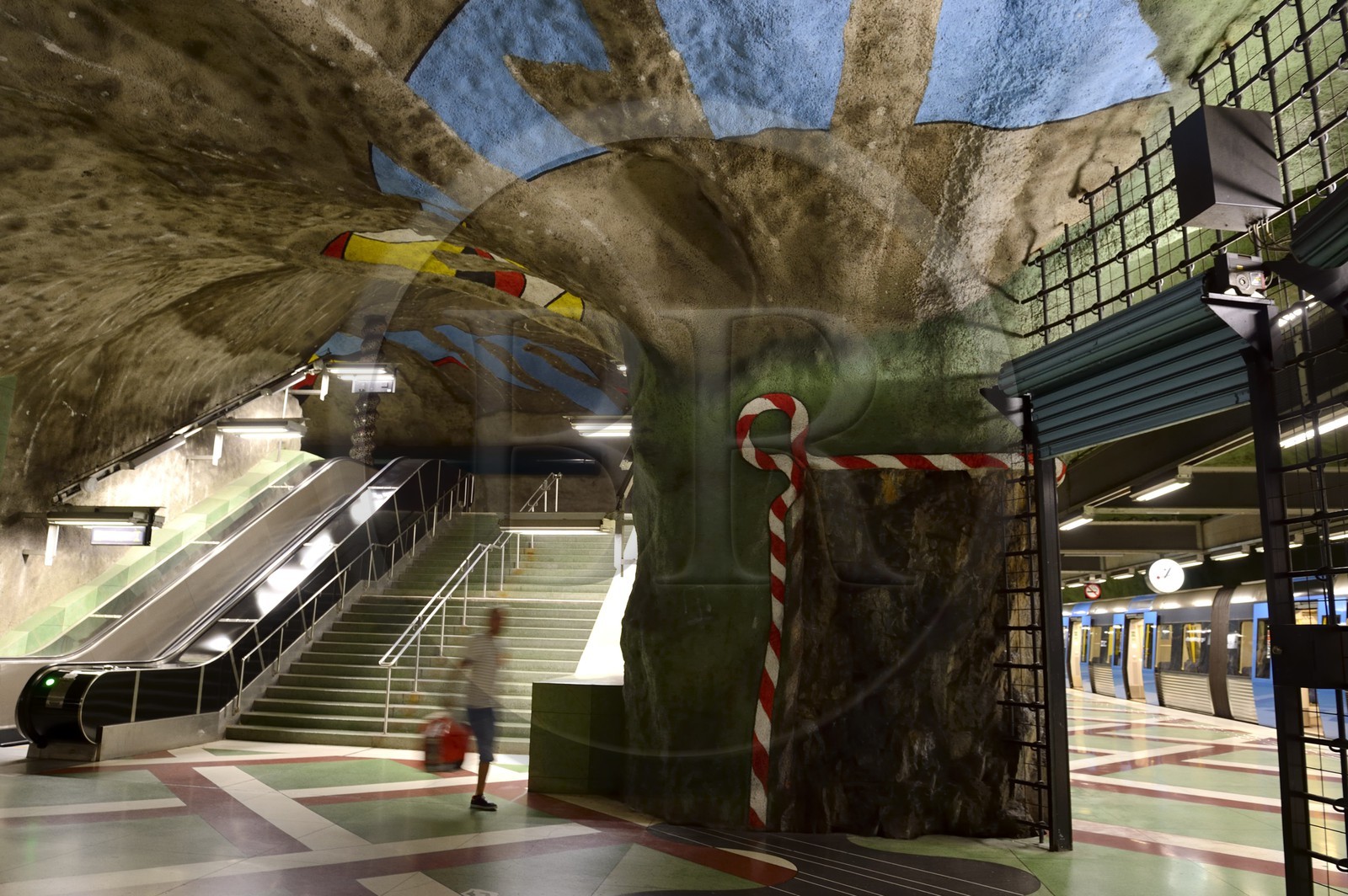 Suède, Stockholm, station de métro (Stockholms tunnelbana), de nombreuses stations exposent des œuvres d'art, station de métro Kungstradgarden