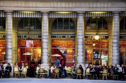 France, Paris (75), café Le Nemours, place du Palais Royal