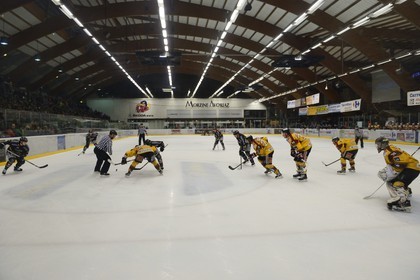 France, Haute-Savoie (74), Morzine, match de hockey sur glace du Hockey Club Morzine-Avoriaz appelé les Pingouins