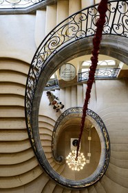 France, Meurthe-et-Moselle (54), Nancy, place Stanislas, musée des Beaux Arts, escalier orné de ferronneries de Jean Lamour dans l'aile XVIIIeme siècle du musée
