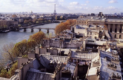 France, Paris (75), les rives de la Seine, classées Patrimoine Mondial de l'UNESCO, les toits de Paris