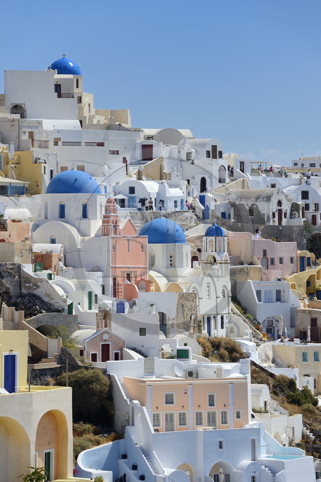 Greece, Cyclades, Aegean Sea, Santorini (Thira or Thera), village of Oia