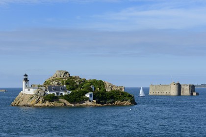 France, Finistere, Morlaix bay, Carantec, lighthouse of Louet island (also a guest house in summer) and the Chateau du Taureau