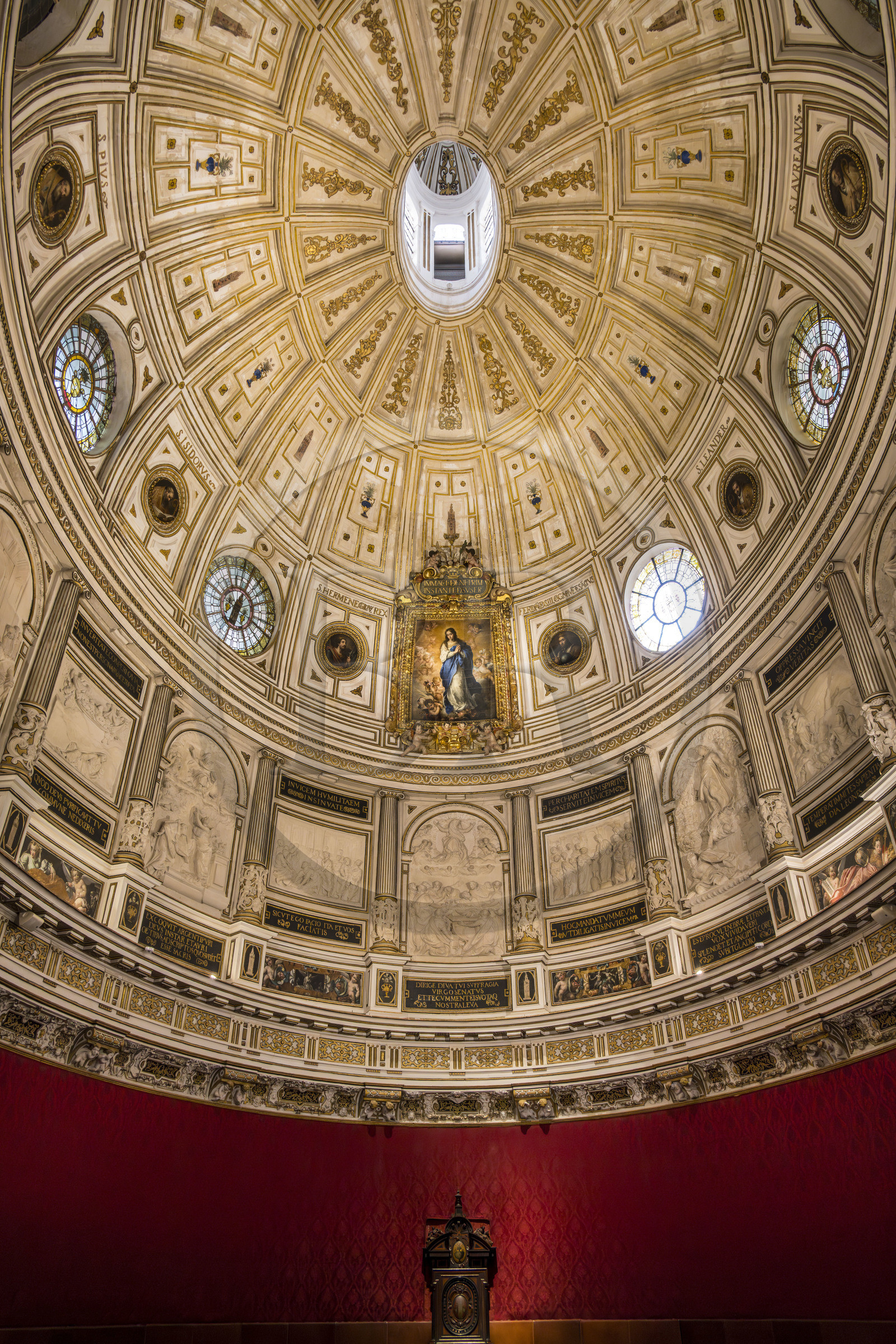 Espagne, Andalousie, Séville, la cathédrale, classé Patrimoine Mondial de l'UNESCO, dôme Renaissance de la salle du Chapitre, première salle éliptique construite en Europe