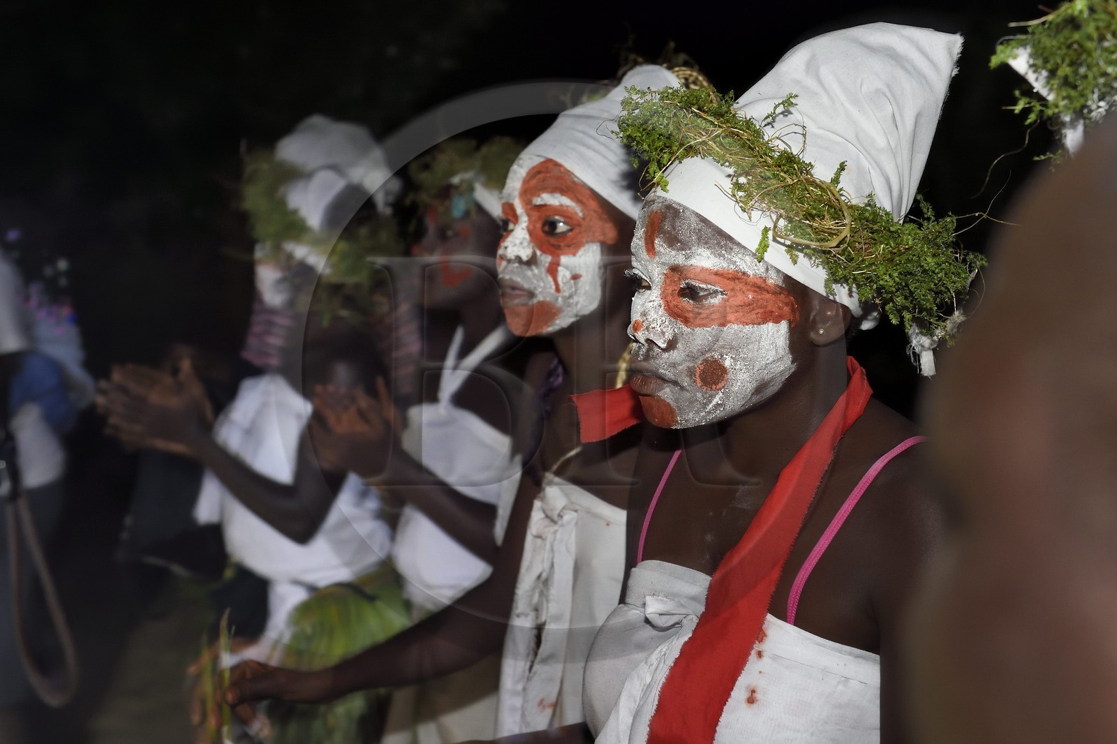 Gabon, province de Ogooué- Maritime, Omboué, région du Loango, danses traditionnelles Nkomi (Myènè)