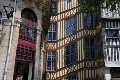 France, Seine Maritime, Rouen, B&B the House Who Leans on the place Barthelemy in an old half-timbered house