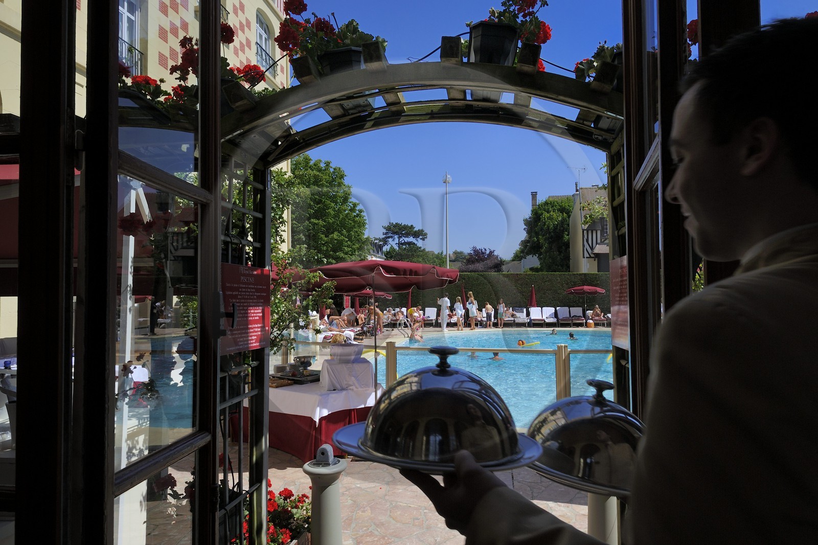 France, Calvados (14), Pays d'Auge, Deauville, la piscine de l'Hotel Royal Barriere