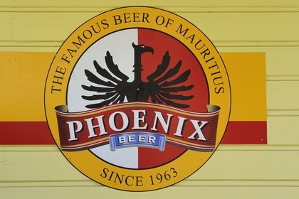 France, île de la Réunion, panneau publicitaire pour la bière de l'ile Maurice Phoenix