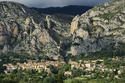 France, Alpes de Haute Provence, Parc Naturel Régional du Verdon, village of Moustiers Sainte Marie, labelled Les Plus Beaux Villages de France (The Most Beautiful Villages of France)