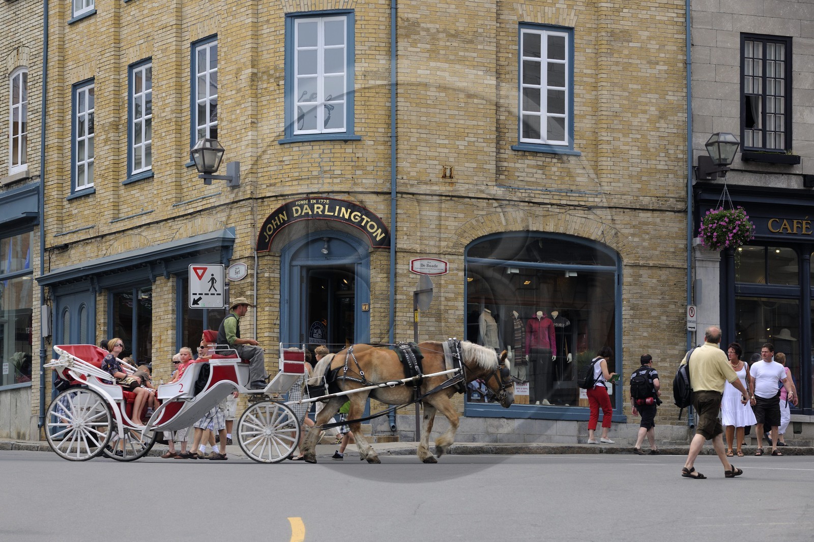 Canada, province de Québec, ville de Québec, Vieux-Québec classé Patrimoine Mondial de l'UNESCO, calèche dans la Haute-Ville