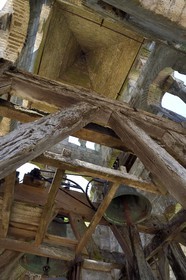 France, Dordogne (24), Brantôme, l'abbaye bénédictine Saint-Pierre de Brantôme, intérieur du clocher de l'église abbatiale (XIe siècle), certainement le plus ancien campanile de France