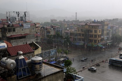 Vietnam, province de Lao Cai, ville de Lao Cai, place de la gare