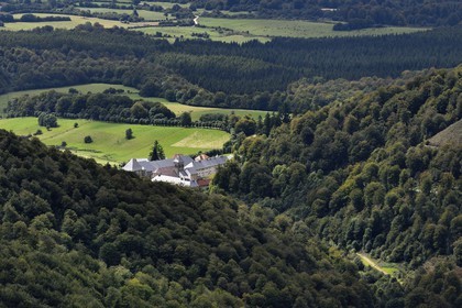 Spain, Basque Country, Navarra, towards Roncevaux, the Camino de Santiago (the Way of St. James) on the right which leads to the Royal Collegiate Church of Roncesvalles