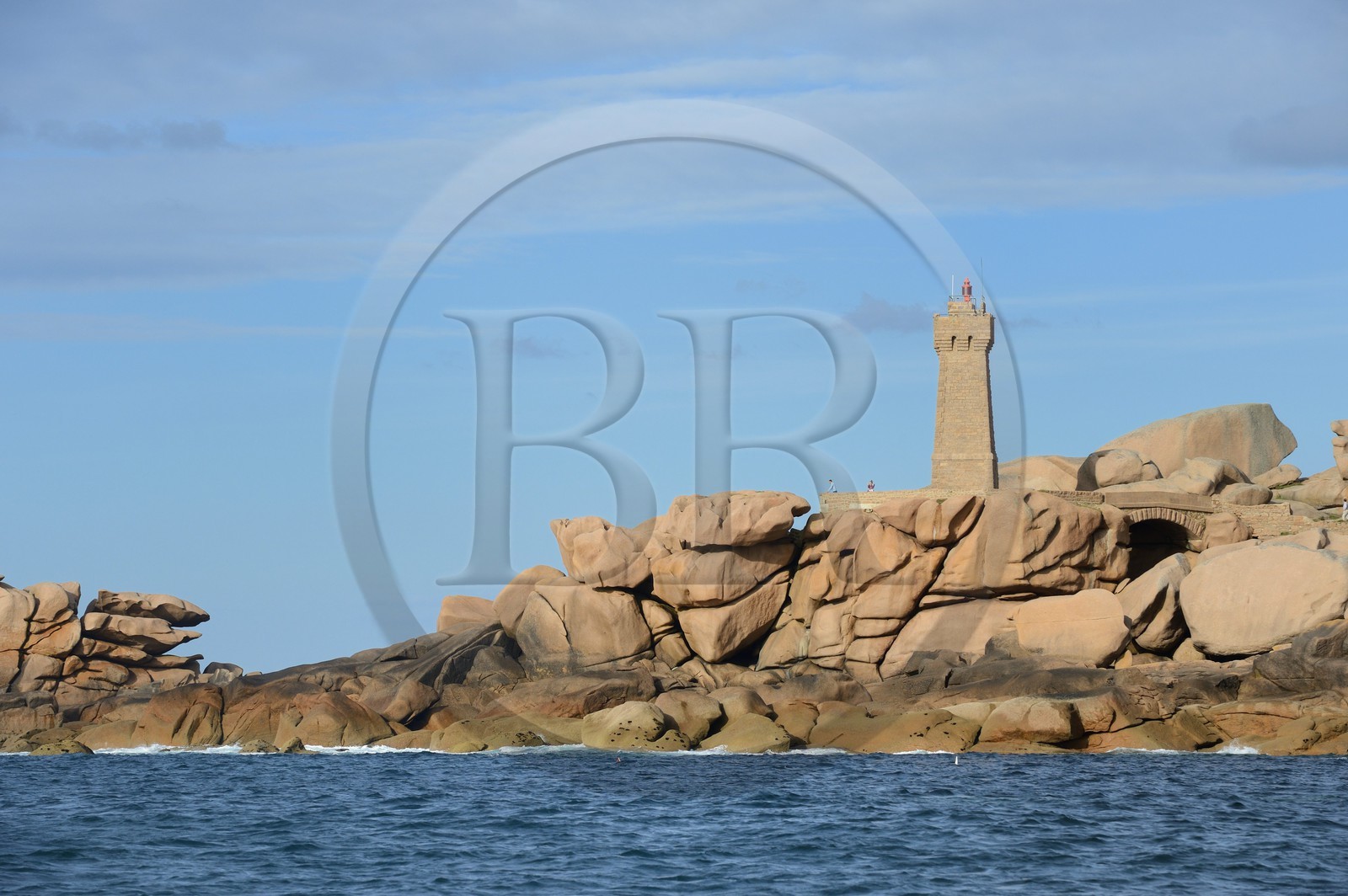France, Cotes-d'Armor, Cote de Granit Rose (the Pink Granite coast), Perros Guirec, Ploumanach, Pointe de Squewel and Mean Ruz Lighthouse