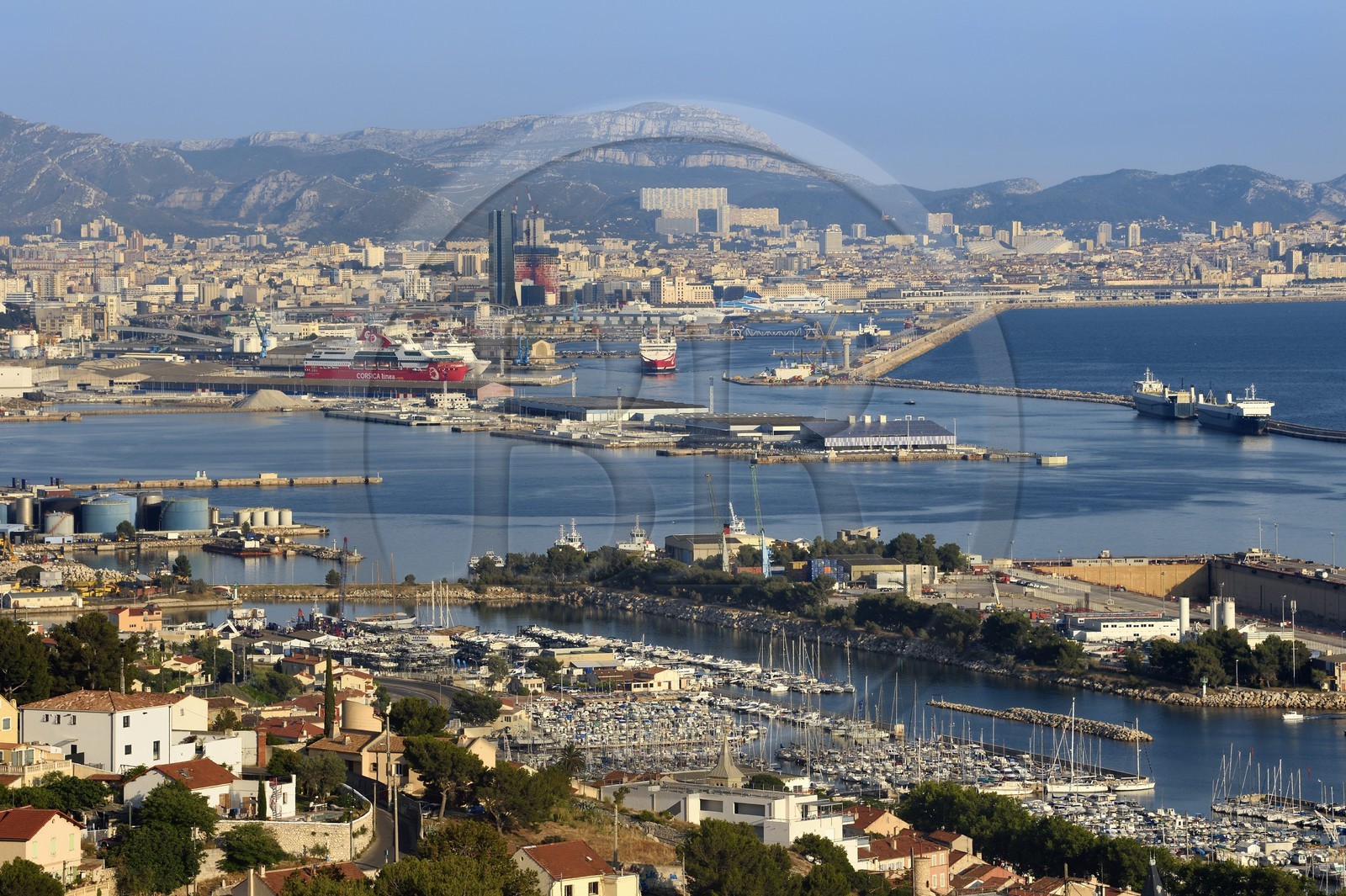 France, Bouches-du-Rhône (13), Marseille, Grand Port Maritime de Marseille ou GPMM, Bassins Est, port de plaisance de l'Estaque