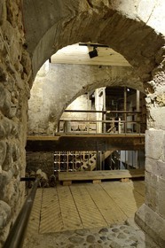 Allemagne, Bade-Wurtemberg, Fribourg en Brisgau, Zum Roten Bären le plus ancien hotel-restaurant toujours en activité d'Allemagne, la cave