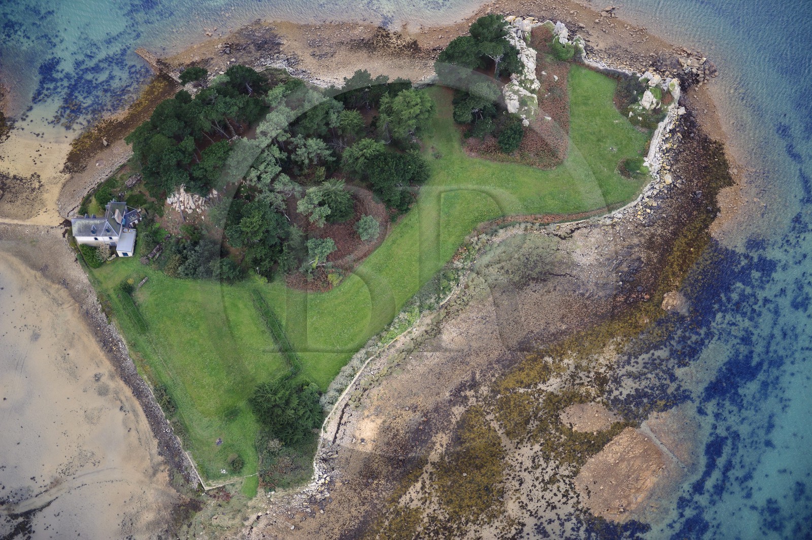 France, Cotes-d'Armor, Cote d'Ajoncs, Penvenan, Marquer Island (aerial view)