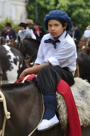 Argentine, province de Buenos Aires, San Antonio de Areco, jeune gaucho à la fête du Jour de la Tradition (Dia de la Tradicion)