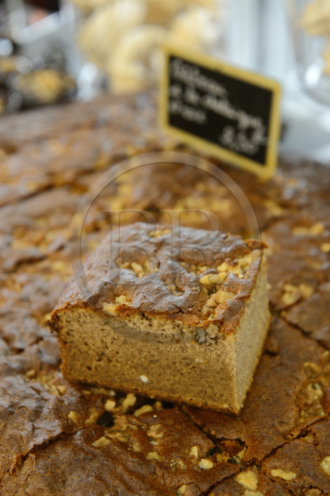 France, Haute-Corse (2B), Corte, patisserie Delair, Fiadone gateau à la chataigne et à la noix