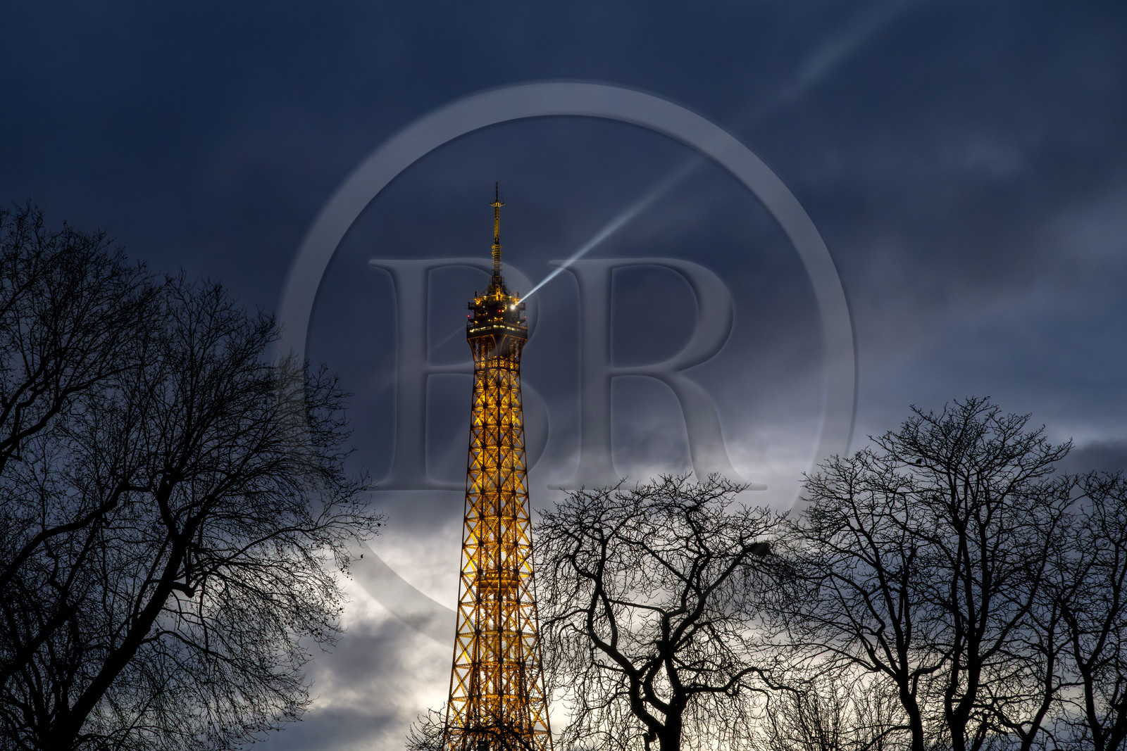 France, Paris (75), esplanade des Invalides, zone classée Patrimoine Mondial de l'UNESCO, la Tour Eiffel