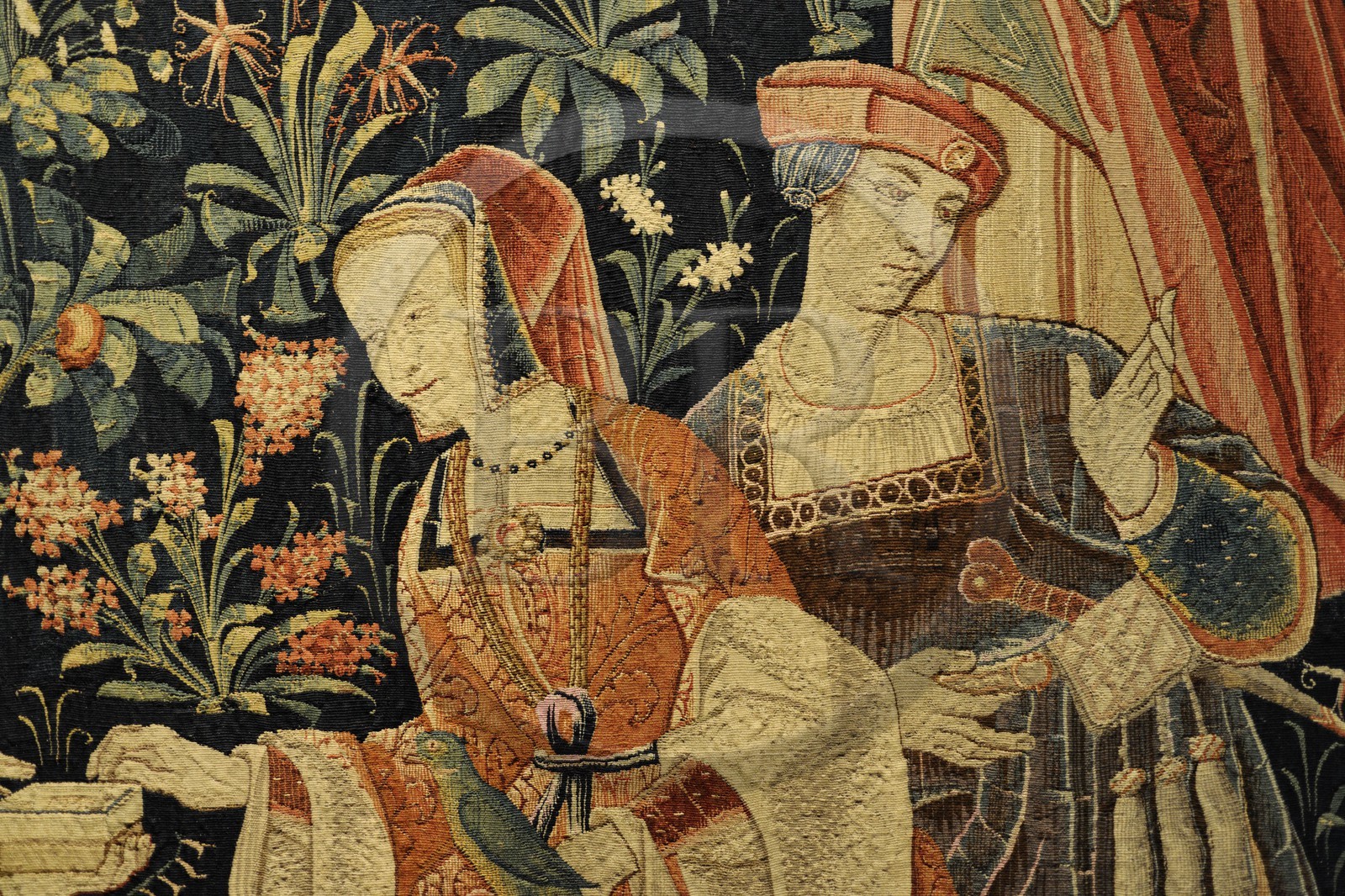 France, Paris (75), musée du Moyen-Age, ancien hôtel de Cluny, tapisserie de la vie seigneuriale du début 16ème siècle, scène galante