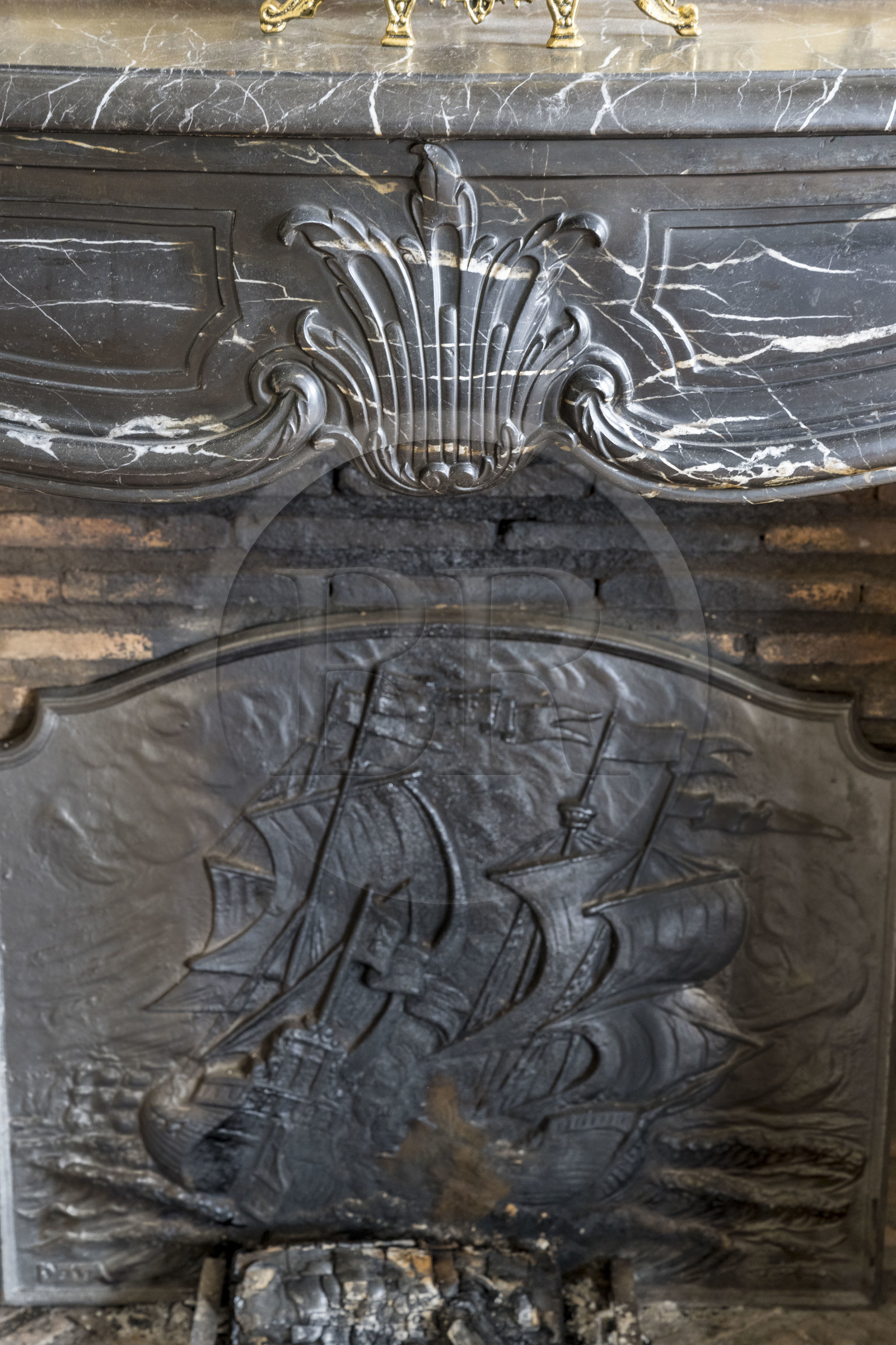 France, Loire-Atlantique (44), Nantes, maison d'armateur au 10 quai Turenne sur l'ancienne Ile Feydeau, cheminée en marbre