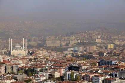 Turquie, Anatolie centrale, Ankara, la mosquée kocatepe camii point de mire du centre-ville moderne