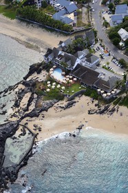 France, île de la Réunion, la Côte Ouest, commune de Saint Gilles les Bains, plage de Boucan Canot, l'hôtel de luxe Le Boucan Canot (vue aérienne)